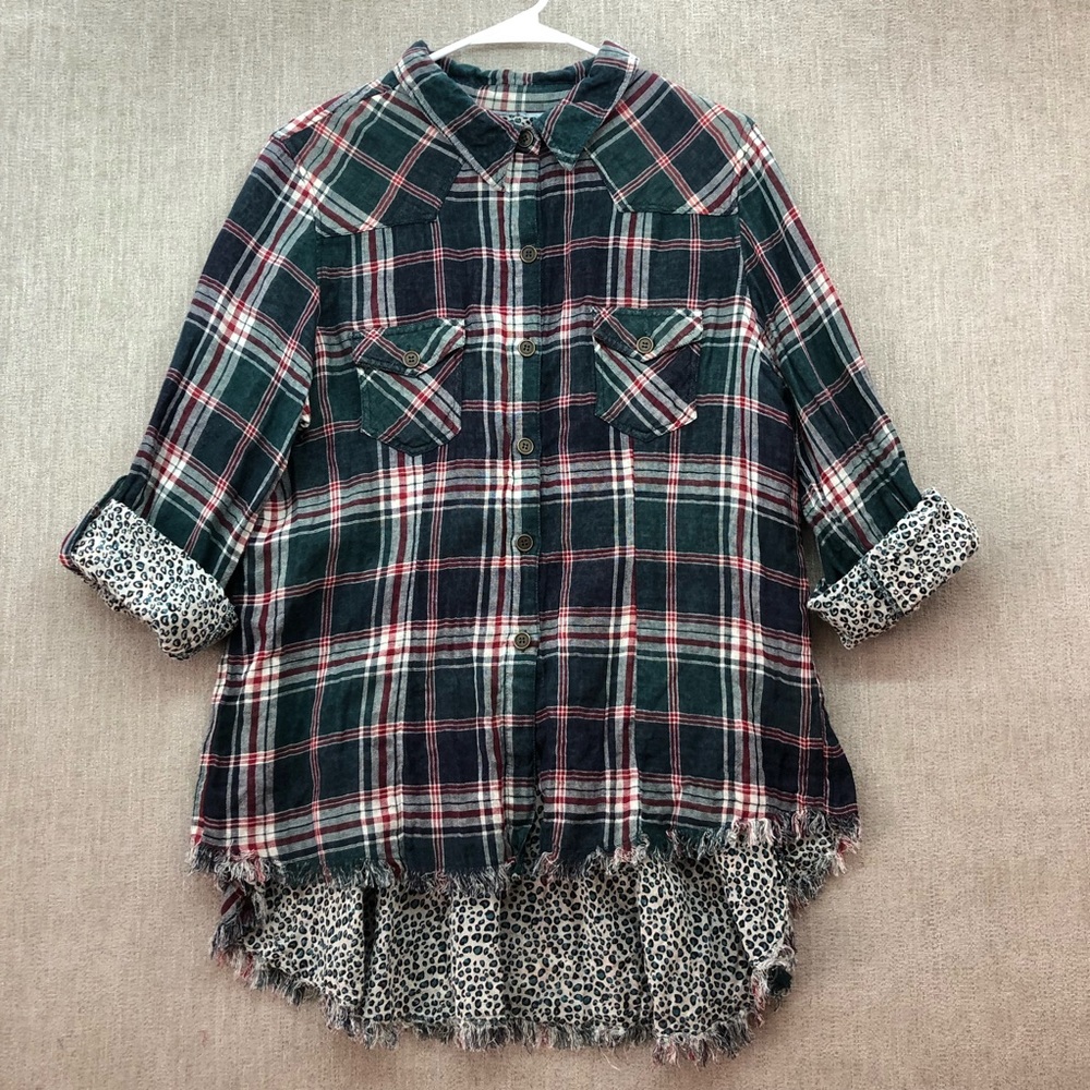 Womens Plaid Animal Print Long Sleeve Collared Button Up Shirt